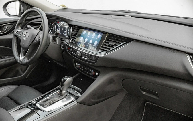 Opel Insignia cena 89850 przebieg: 120269, rok produkcji 2019 z Muszyna małe 781